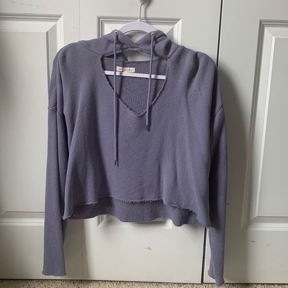 Cutout cropped hooded sweatshirt!! - Picture 1 of 4